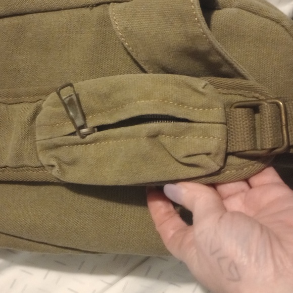 Canvas hiking back pack - Picture 3 of 3